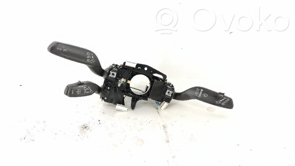 Interrupteur d’éclairage   8V0953521EK