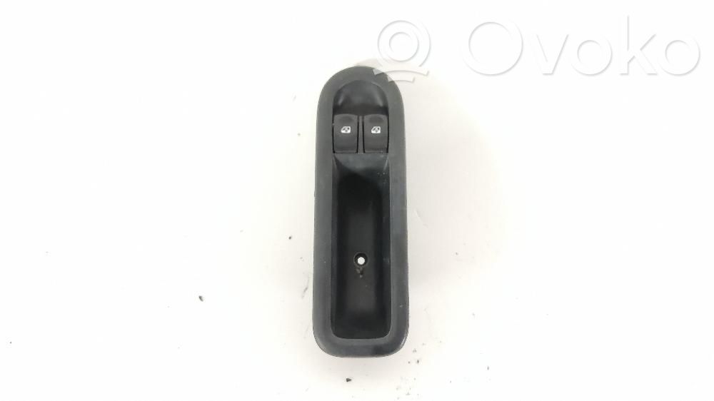 Renault Twingo II Interruptor del elevalunas eléctrico 