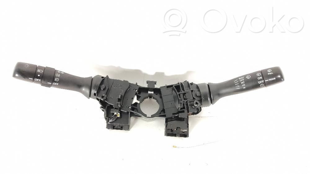 Toyota Yaris Interruptor de luz 