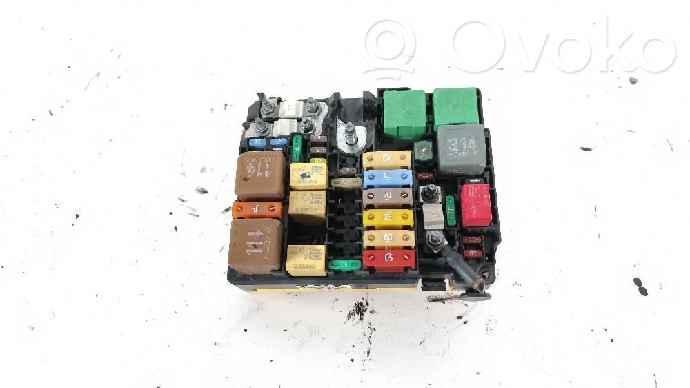 Opel Corsa F Drošinātāju kaste (komplekts) 
