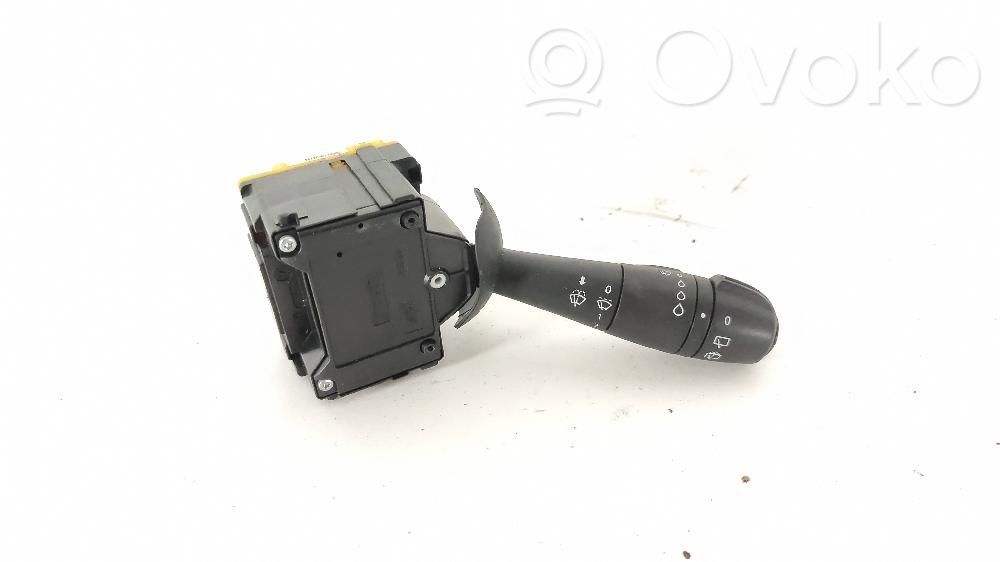 Renault Captur Light switch 