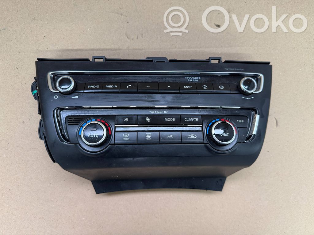 KIA Optima Climate control unit 