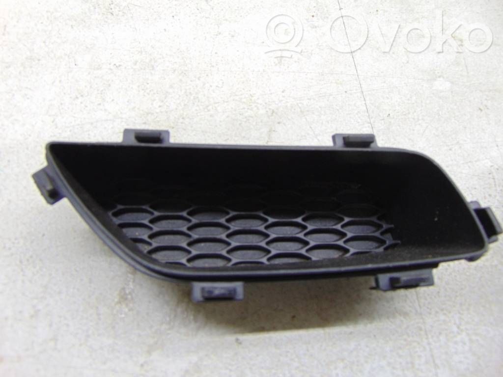 KIA Xceed Moldura inferior del parachoques trasero 
