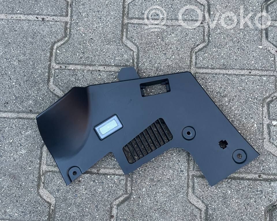Priekšējais lukturis   109541300A