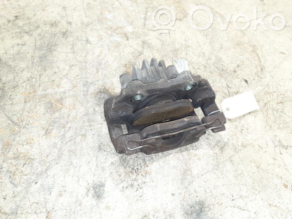 Peugeot 306 Zacisk hamulcowy przedni 
