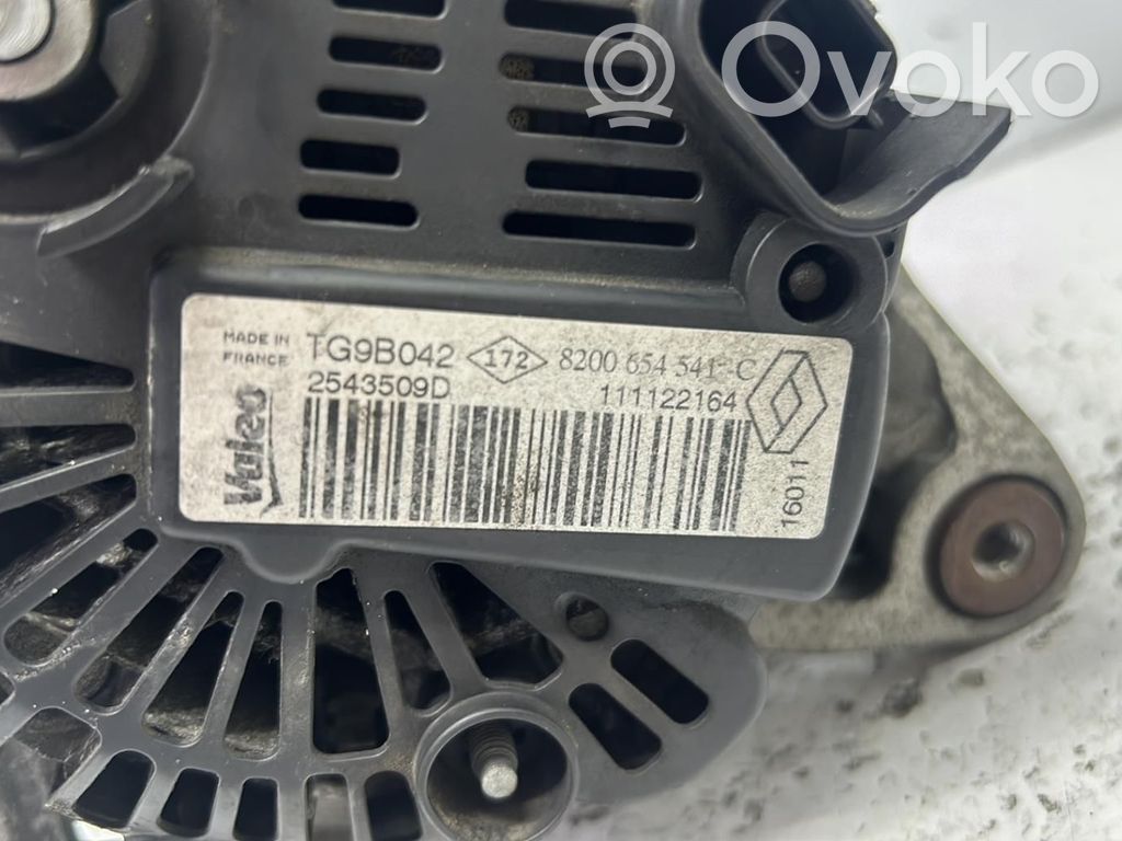 Alternador   8200519296,4877
