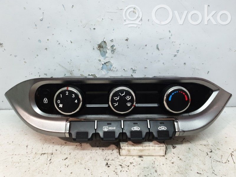 KIA Rio Climate control unit 