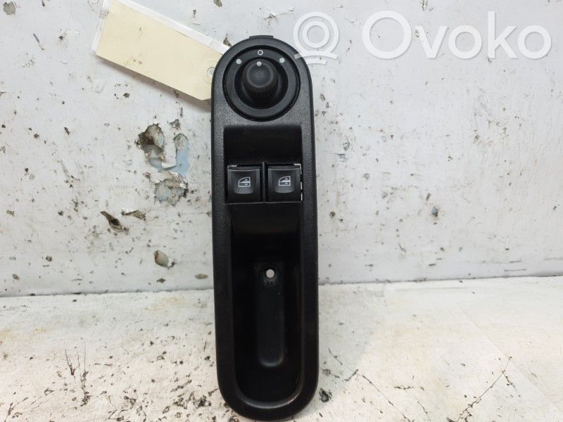 Electric window control switch   7701569862