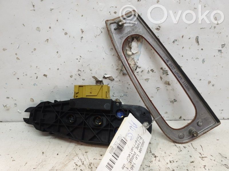 Electric window control switch   XR849761