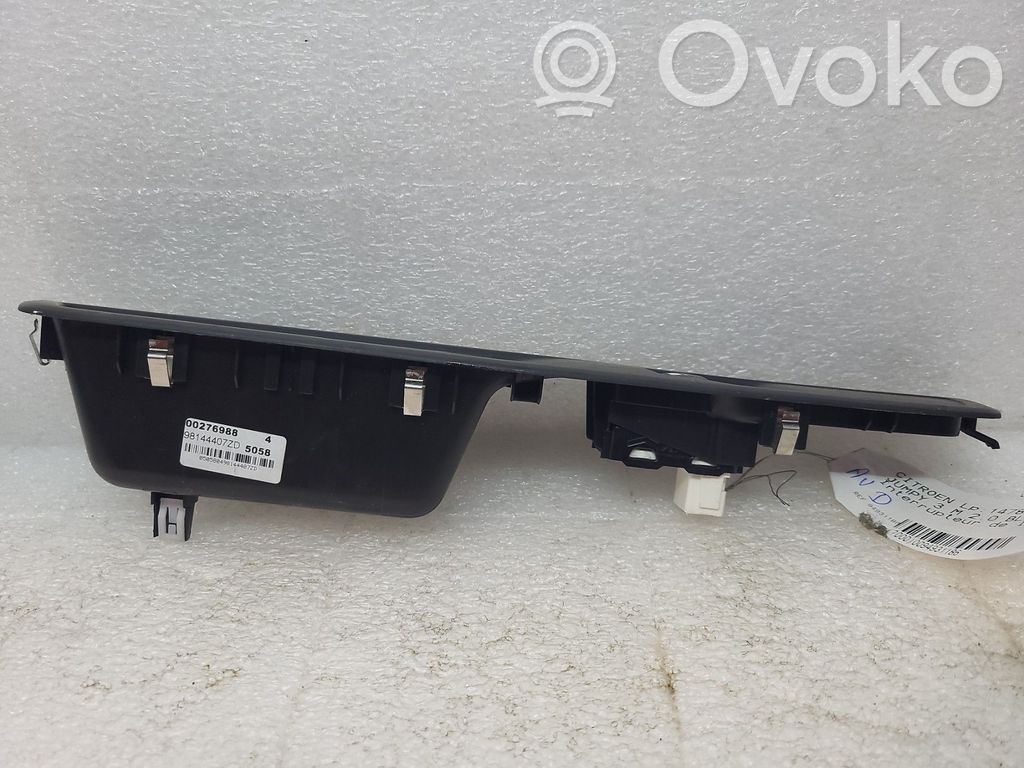 Elektrisko logu slēdzis   96762292ZD