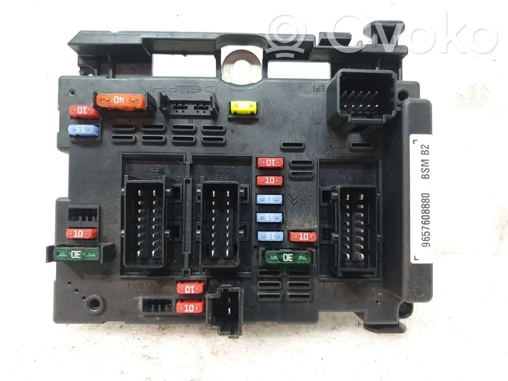 Peugeot 206+ Unidad de control del BSM 