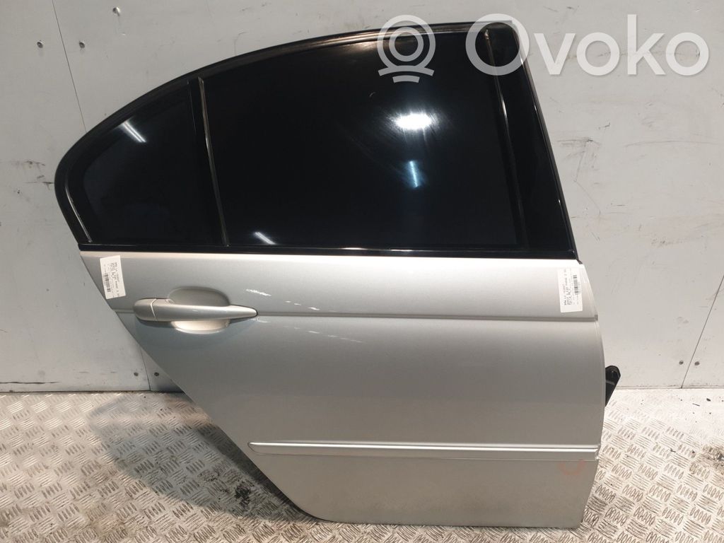 Aizmugurējās durvis   41527034154
