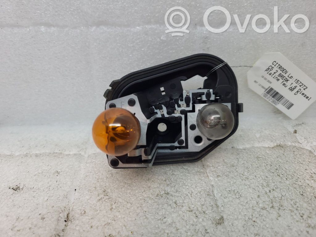 Citroen C5 Takavalon polttimon suojan pidike 