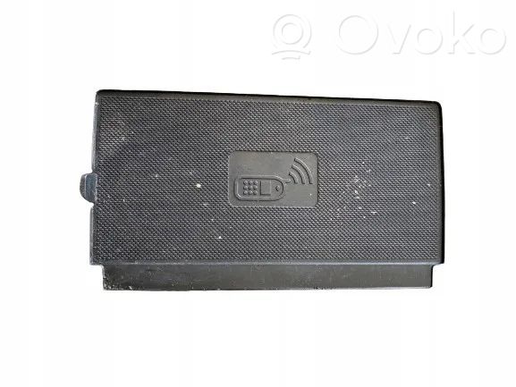 Base de la guantera   8V0863300B