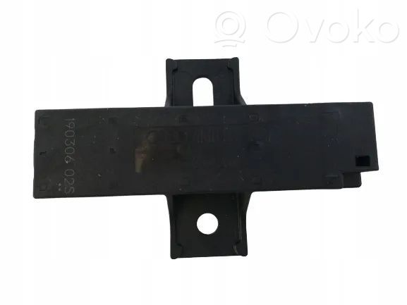 Keyless system antenna