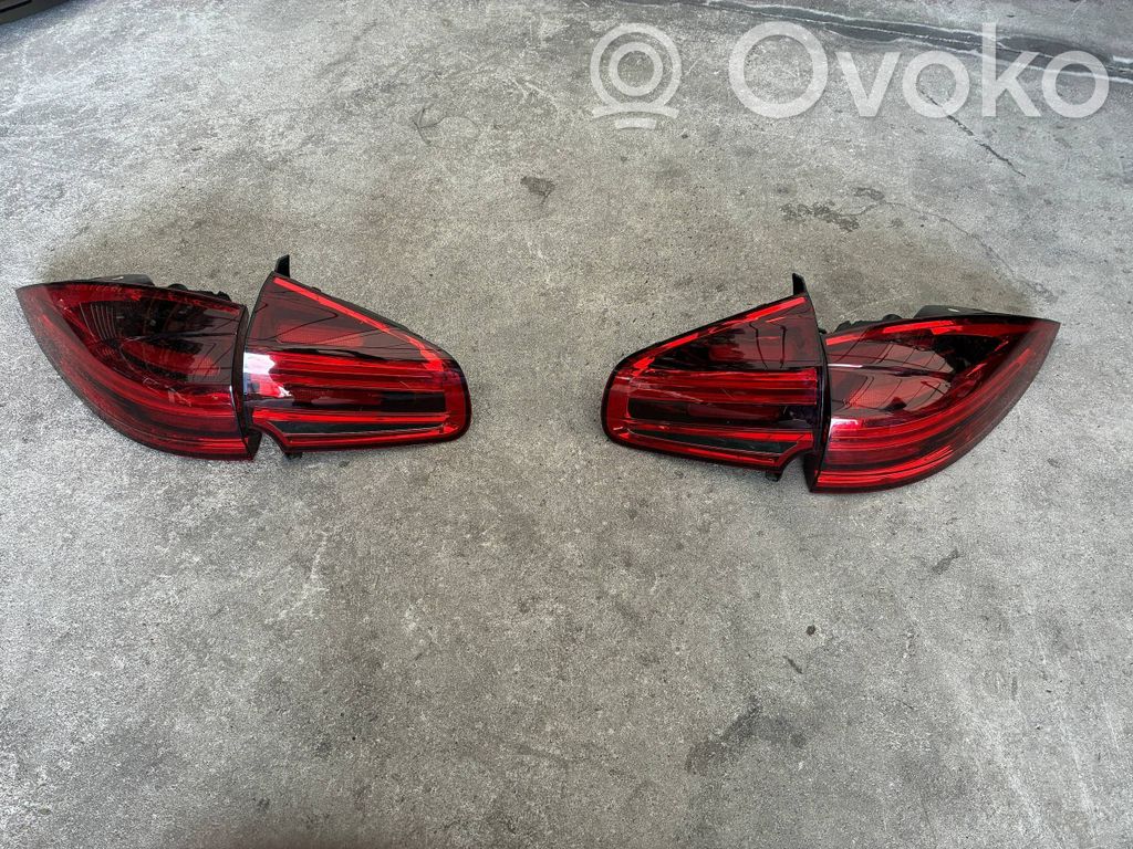 Porsche Cayenne (92A) Lampa tylna 