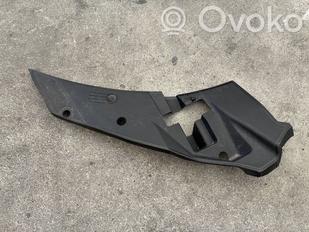 Audi RS7 C8 Listwa pod lampę przednią 