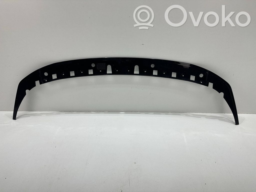 BMW 1 F40 Apakšējā bampera daļa (lūpa) 