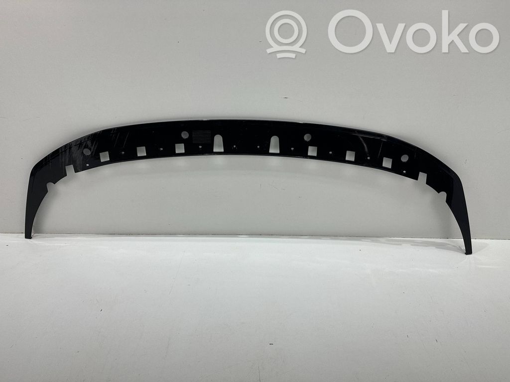 BMW 1 F40 Apakšējā bampera daļa (lūpa) 