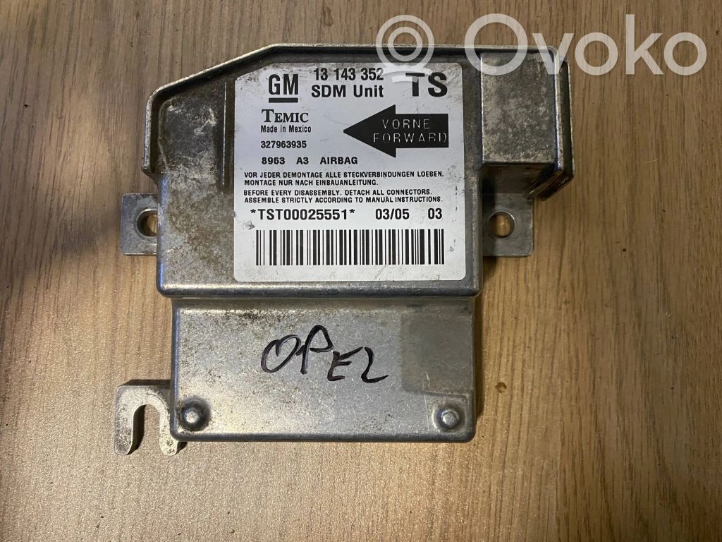 Opel Meriva A Airbag control unit/module 