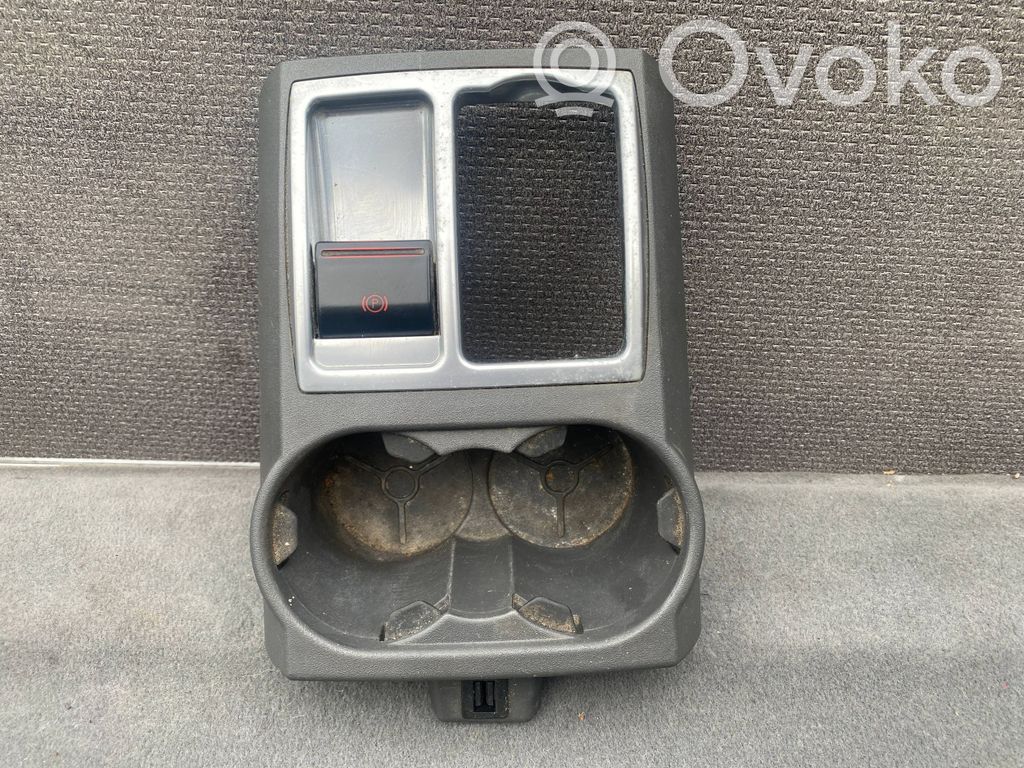 Ford Focus C-MAX Cup holder front 