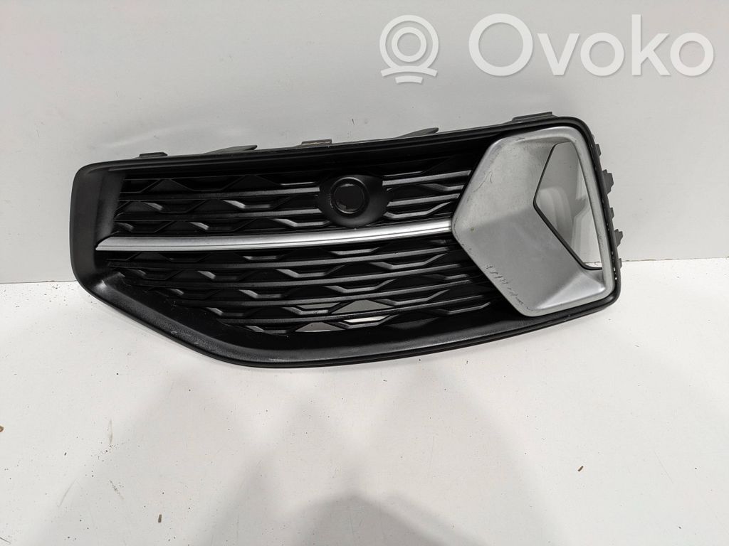 Kratka dolna zderzaka przedniego   4K0807647,8299710102000