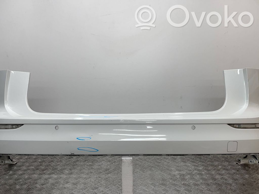 Volkswagen Golf VIII Parachoques 