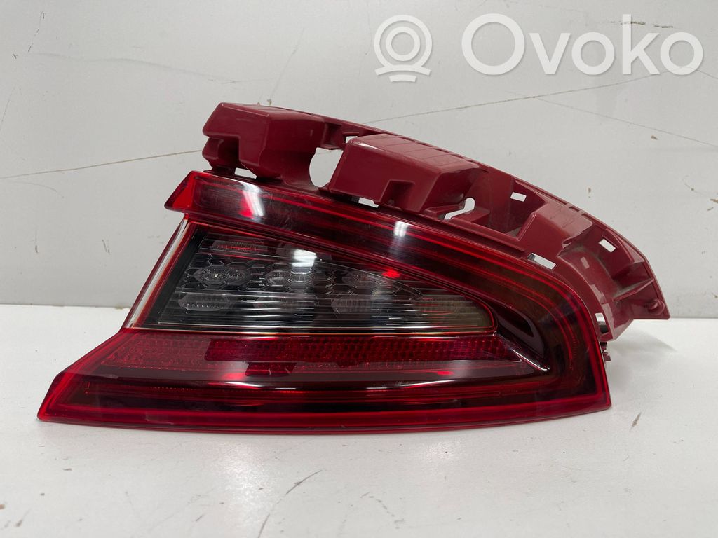 KIA Stinger Rear/tail lights 