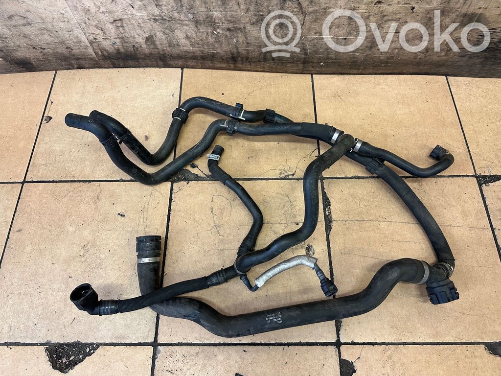 BMW 2 F45 Conductă/furtun lichid de răcire motor 
