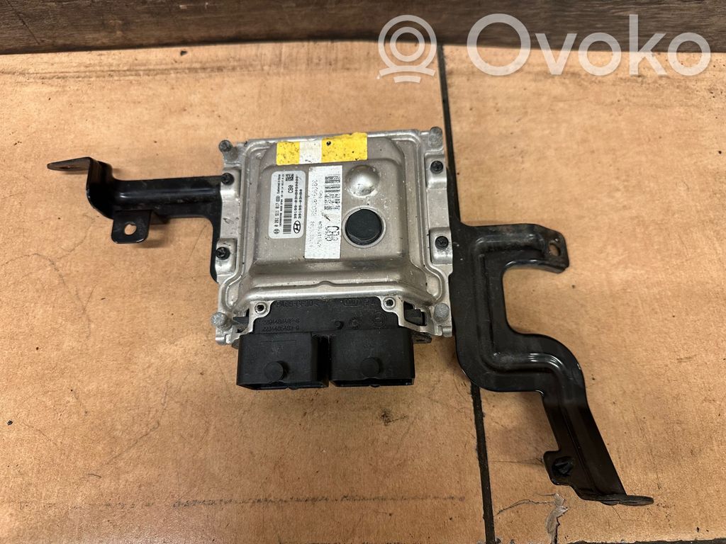 Hyundai i30 Engine control unit/module 
