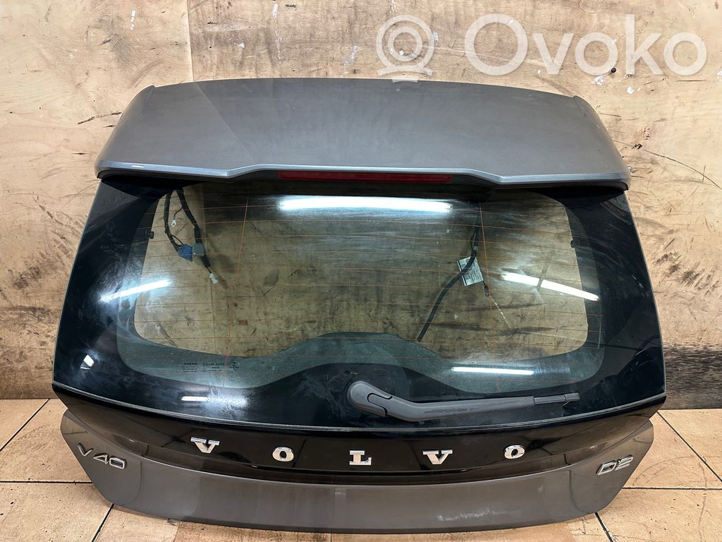 Volvo V40 Takaluukun/tavaratilan kansi 