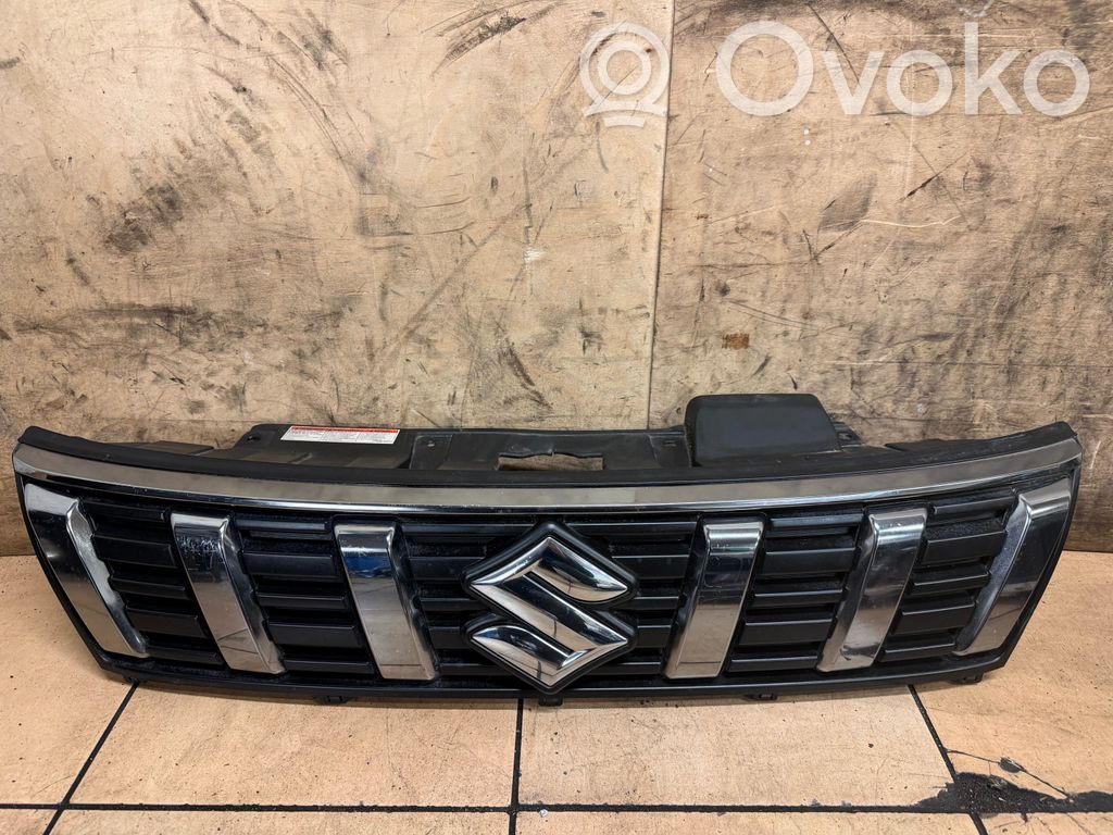 Suzuki Vitara (LY) Atrapa chłodnicy / Grill 