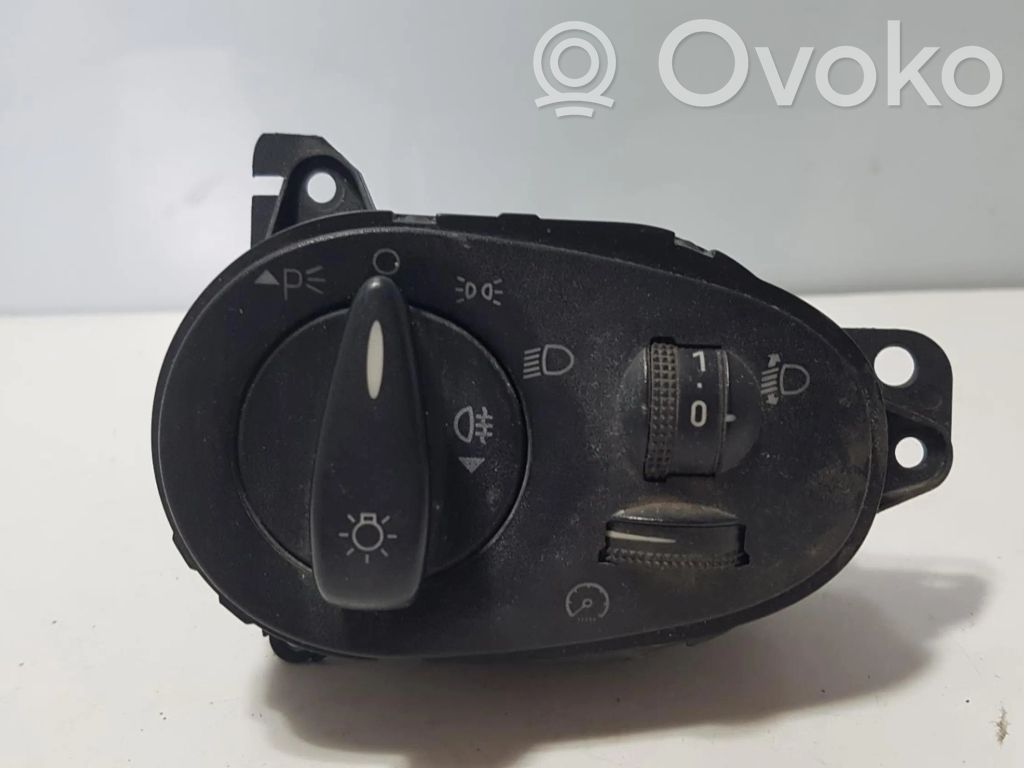 Ford Focus Light switch 