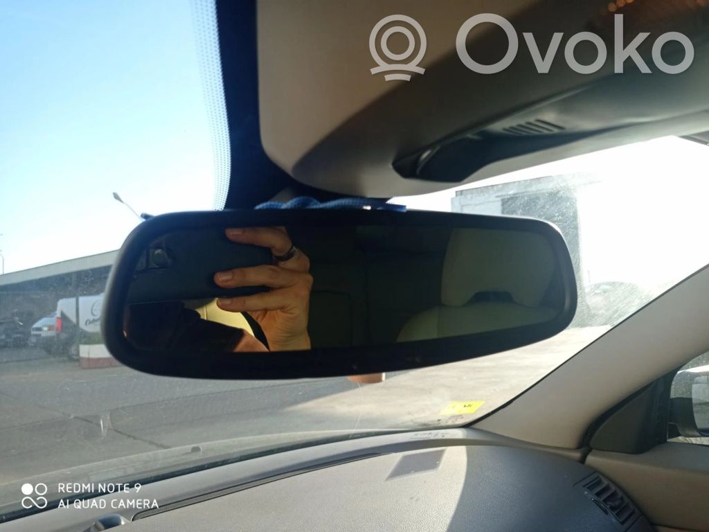 Rear view mirror (interior)