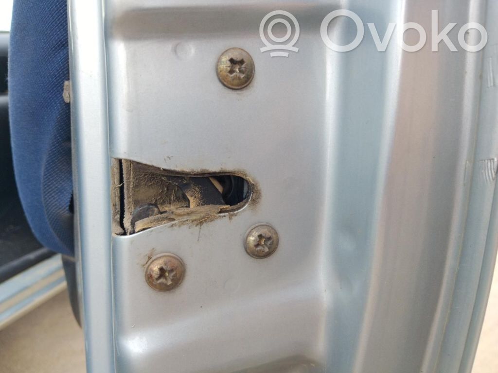 Cerradura de puerta delantera