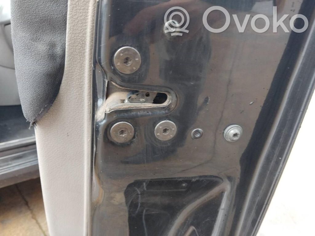 Cerradura de puerta delantera