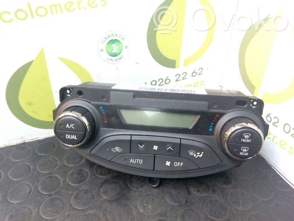 Toyota Yaris Climate control unit 