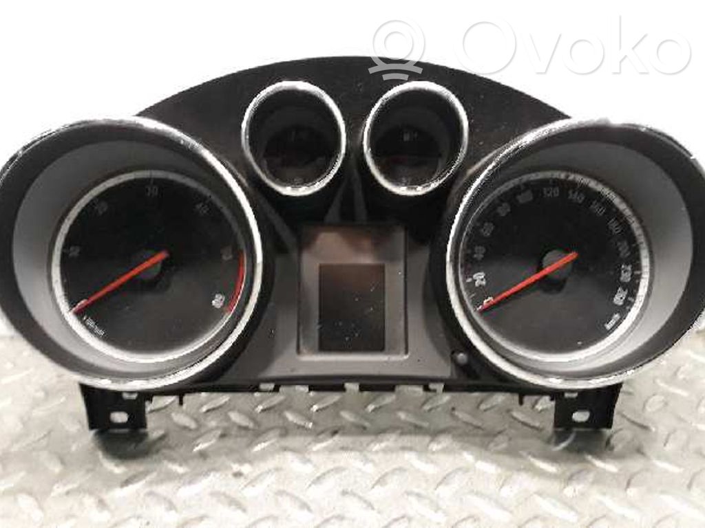 Opel Insignia A Geschwindigkeitsmesser Cockpit 