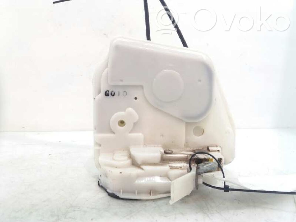 Zamek drzwi przednich   7L07B0538