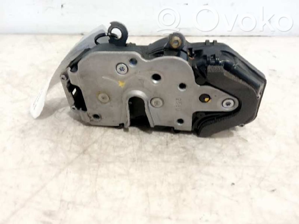 Opel Insignia A Etuoven lukko 