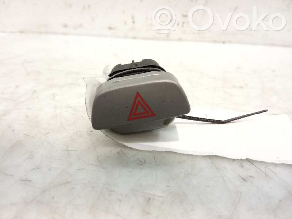Botón interruptor de luz de peligro   8M5T13A350AB