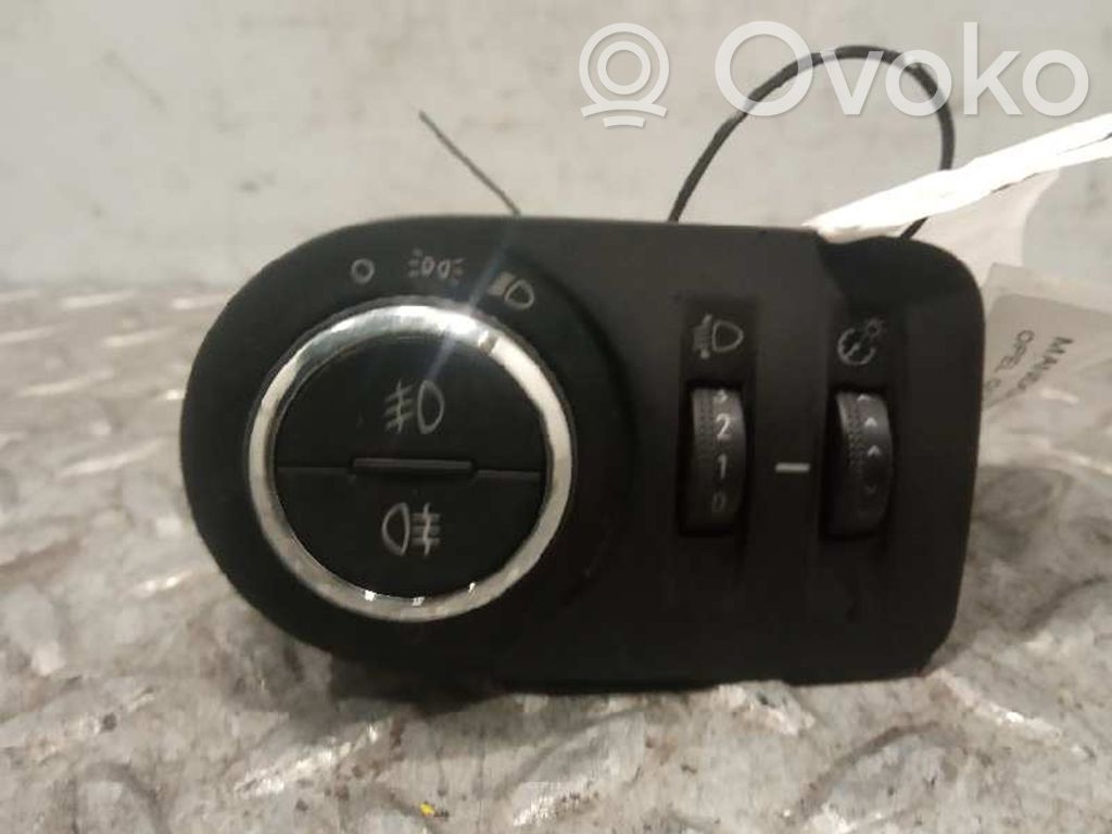 Opel Corsa D Interruptor de control del panel de luces 