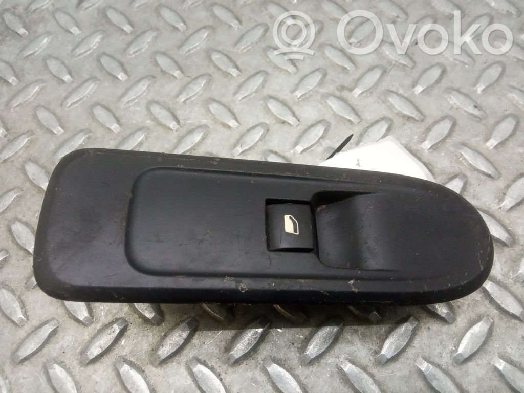 Interruptor del elevalunas eléctrico   96565184XT
