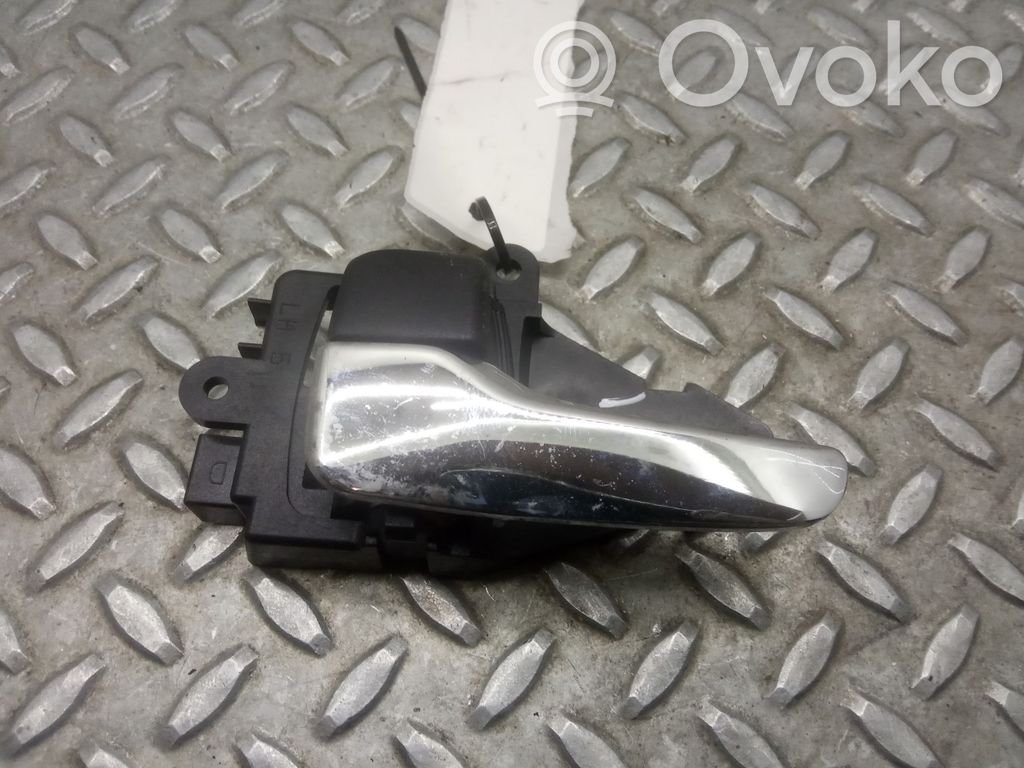 Mitsubishi Grandis Manecilla interna puerta trasera 