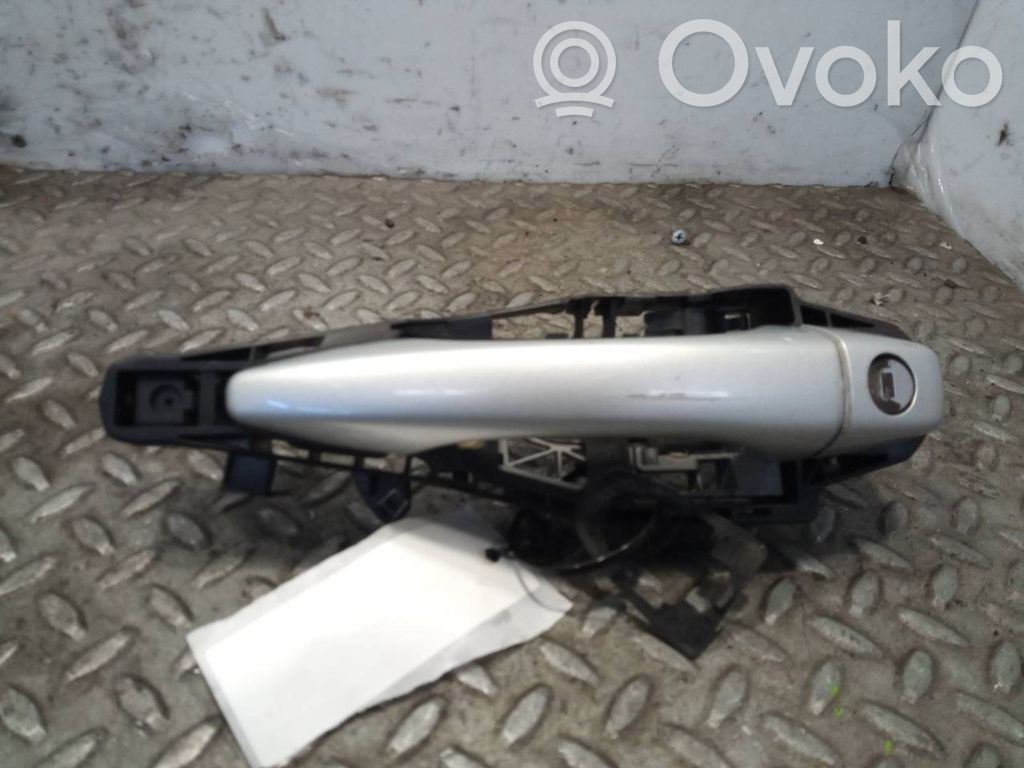 Manecilla externa puerta delantera   9101LV