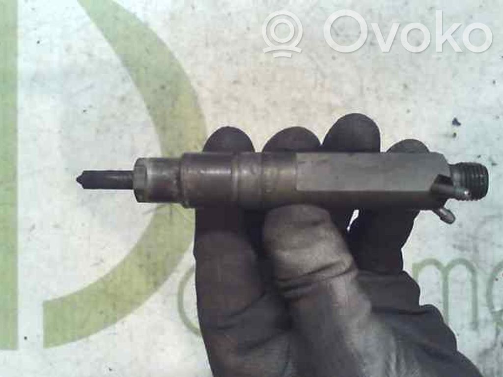 Seat Toledo I (1L) Polttoainesuutin 
