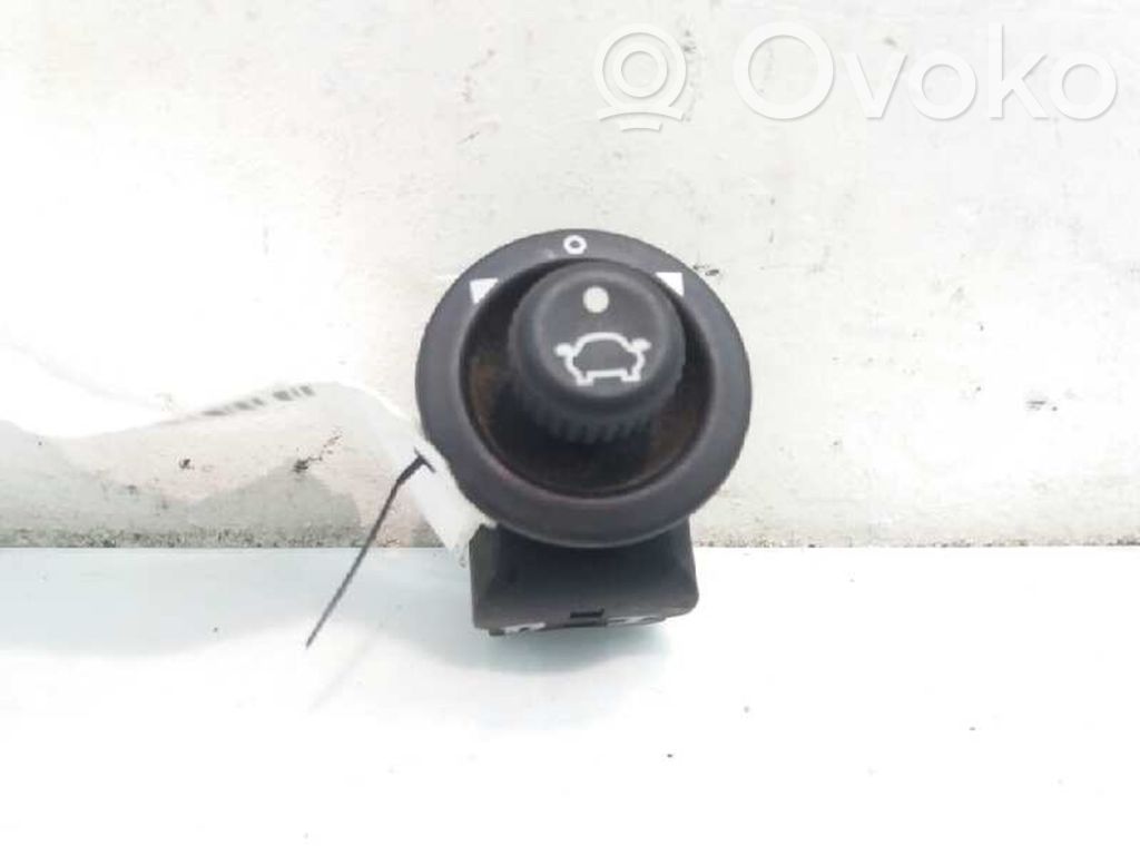 Interruptor del espejo lateral   4495427,93BG17B676BB