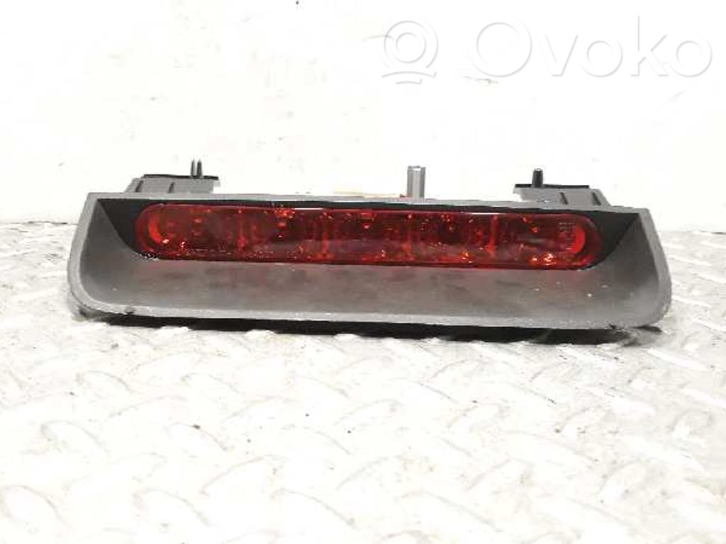 Troisième feu stop