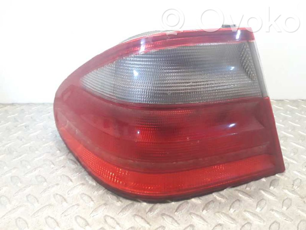 Mercedes-Benz CLK A208 C208 Lampa tylna 
