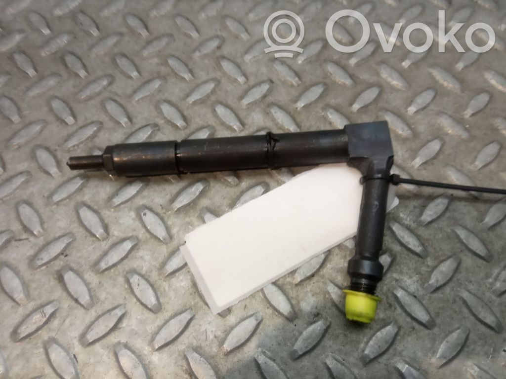 Nissan Almera N16 Inyector de combustible 
